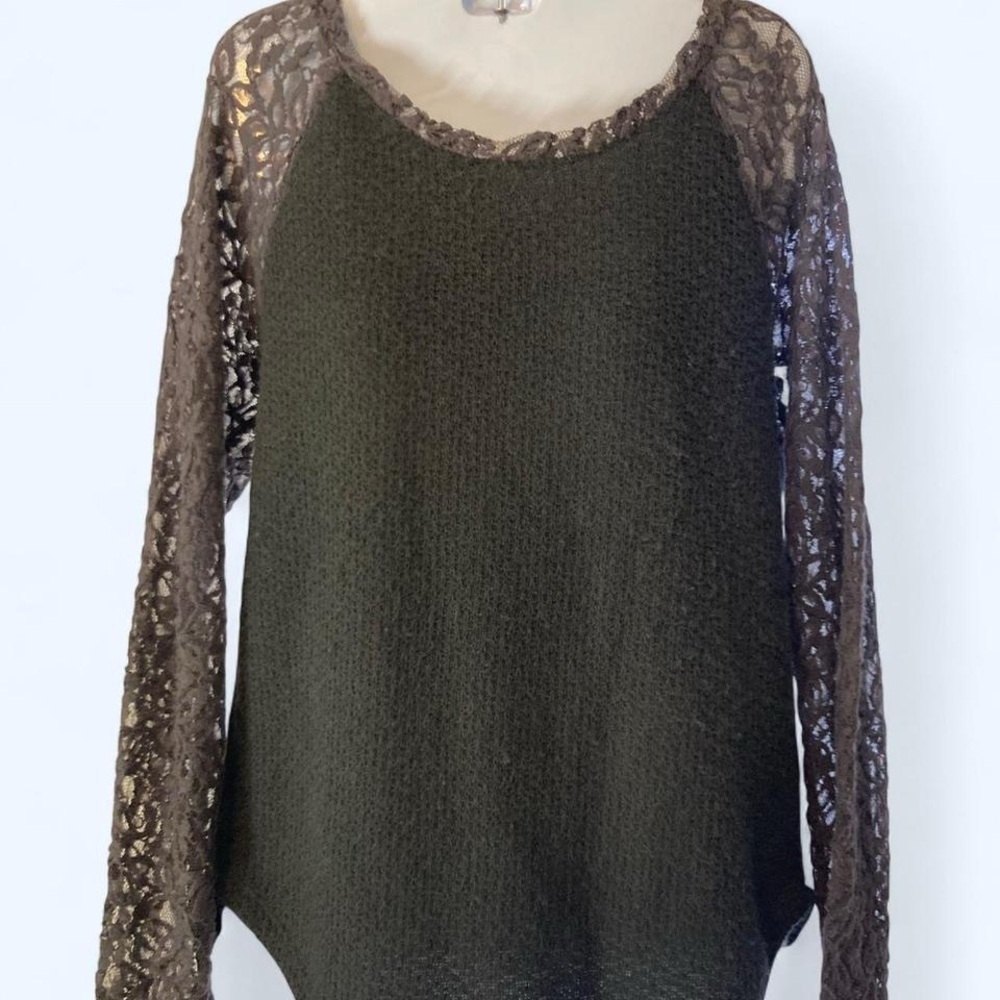 Anthropologie Blouse with lace sleeves, back and sheer trim M One September